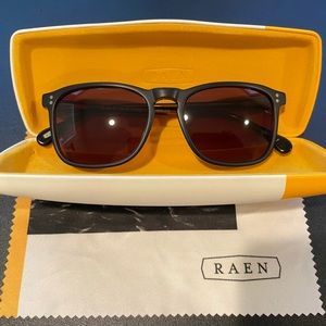 RAEN Wiley Black & Tan Sunglasses MINT Carl Zeiss
